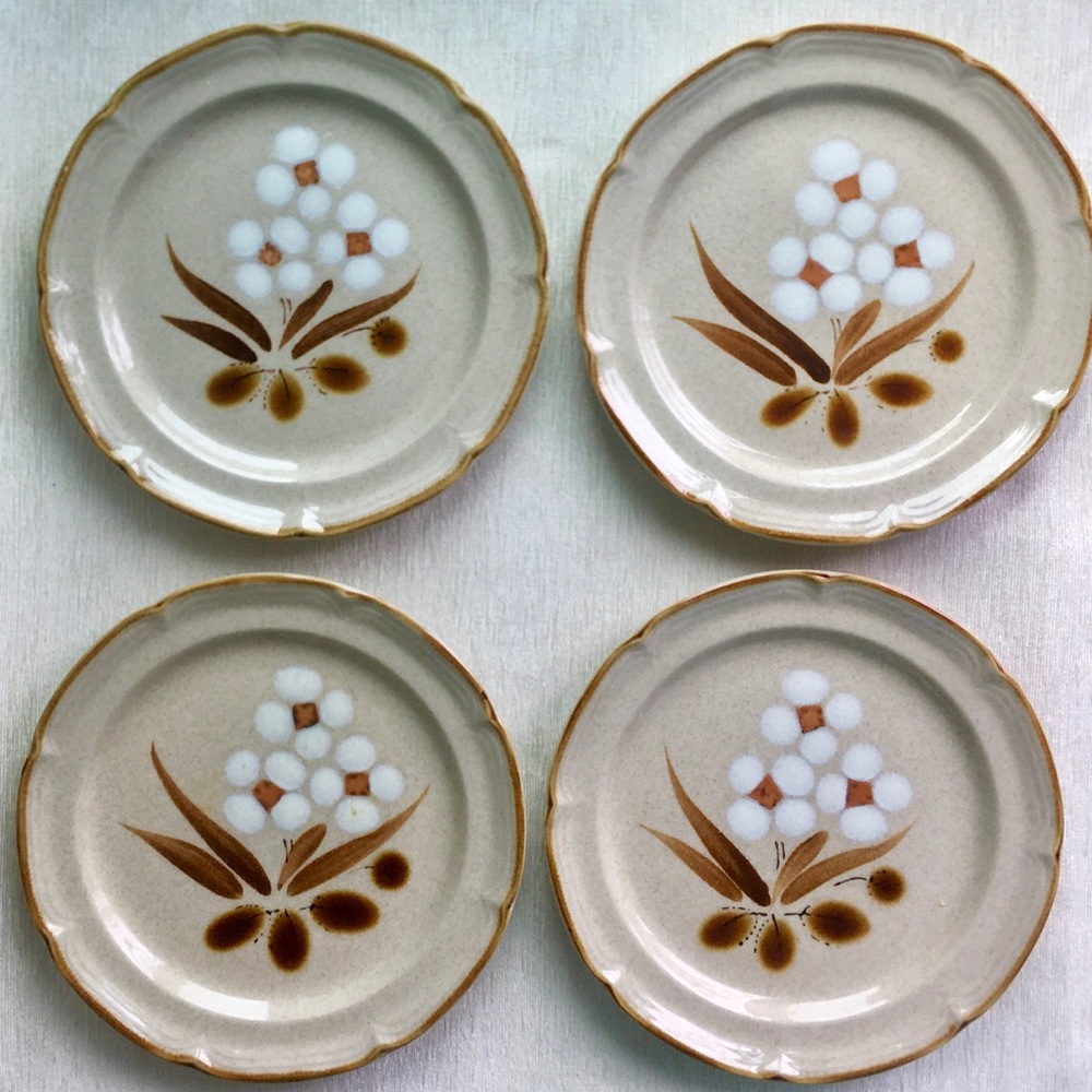 (4) VINTAGE floral stoneware salad plates <JAPAN>